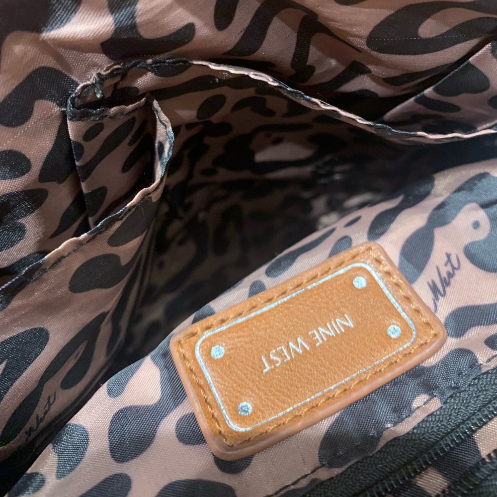 Nine West Crossbody Purse Leopard Print Lining Bright Orange Coral - Picture 10 of 15